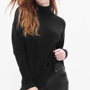 NWT GAP Mockneck Sweater